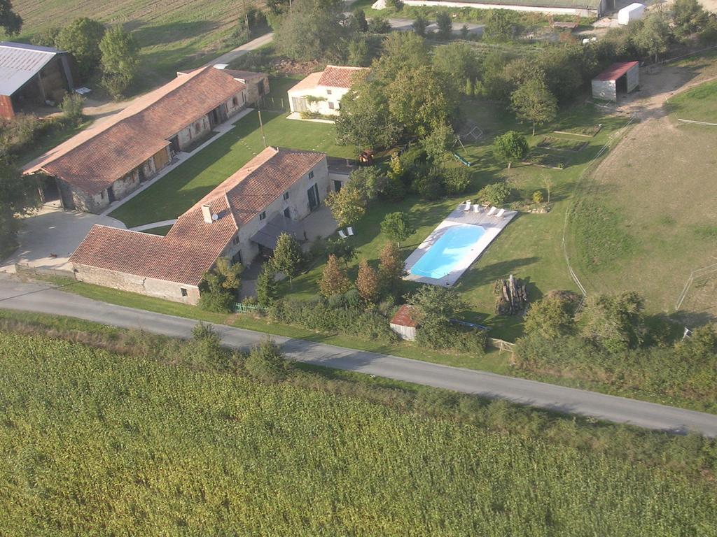 Le Vieux Logis De La Galocherie Sainte-Florence Exterior foto